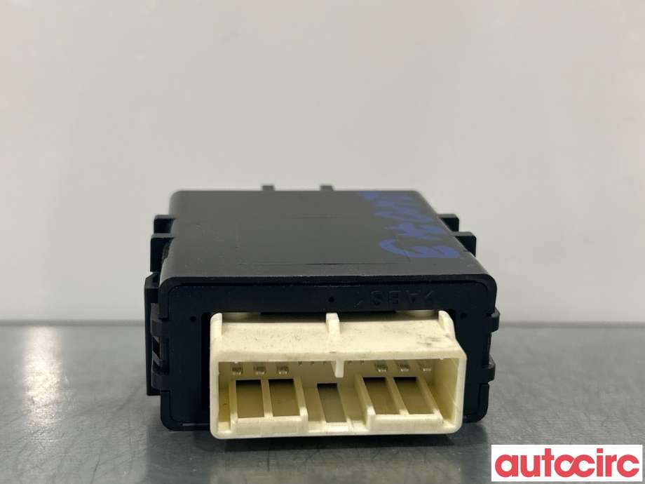 Rele diverse til Toyota Yaris 2014-2020 (Type III, Fase 2)  (TOYOTA|859400D030)
