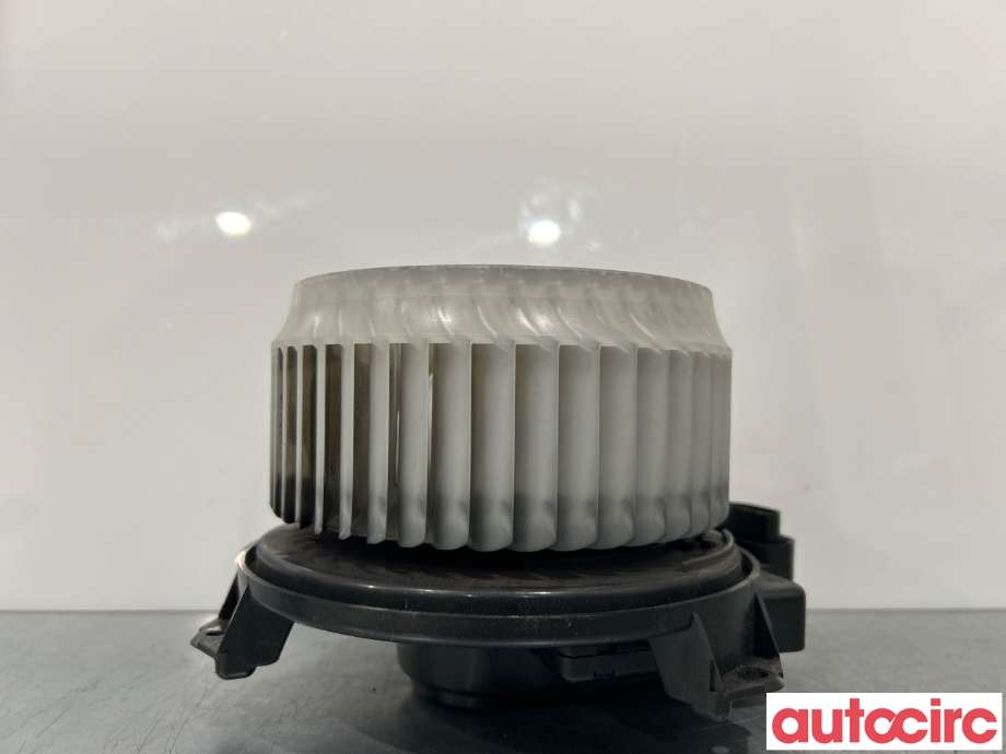 Varmeapparat motor til Toyota Yaris, 2014-2020 (Type III, Fase 2)  (TOYOTA|871030D220)