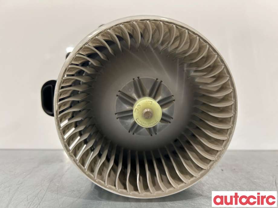 Varmeapparat motor til Toyota Yaris 2014-2020 (Type III, Fase 2)  (TOYOTA|871030D220)