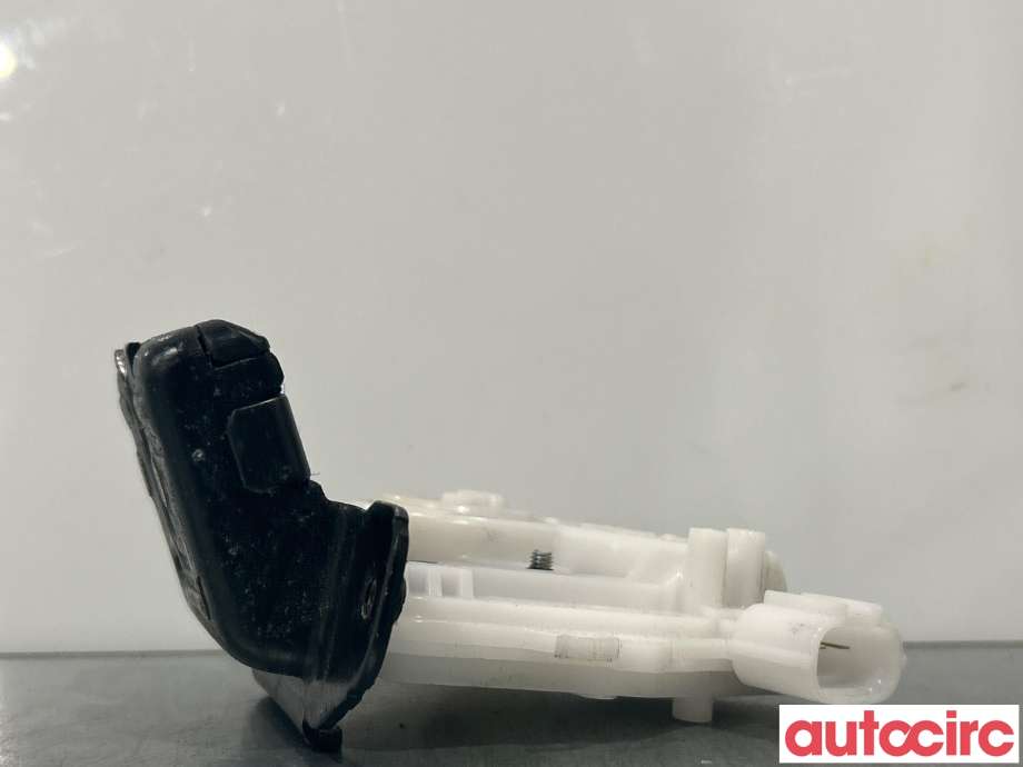 Baklukelås til Toyota Yaris 2014-2020 (Type III, Fase 2)  (TOYOTA|6737252030|)