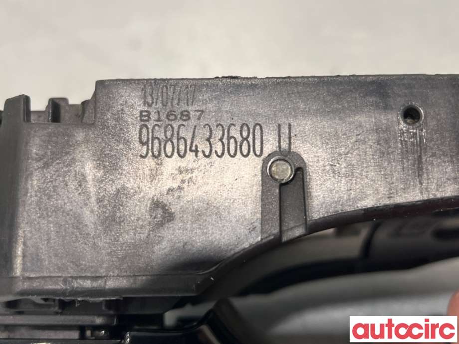 Dørhåndtak utv høyre foran til Peugeot 308 2013-2021 (Type II)  (PEUGEOT|1614555780|9109F5|981608341T)