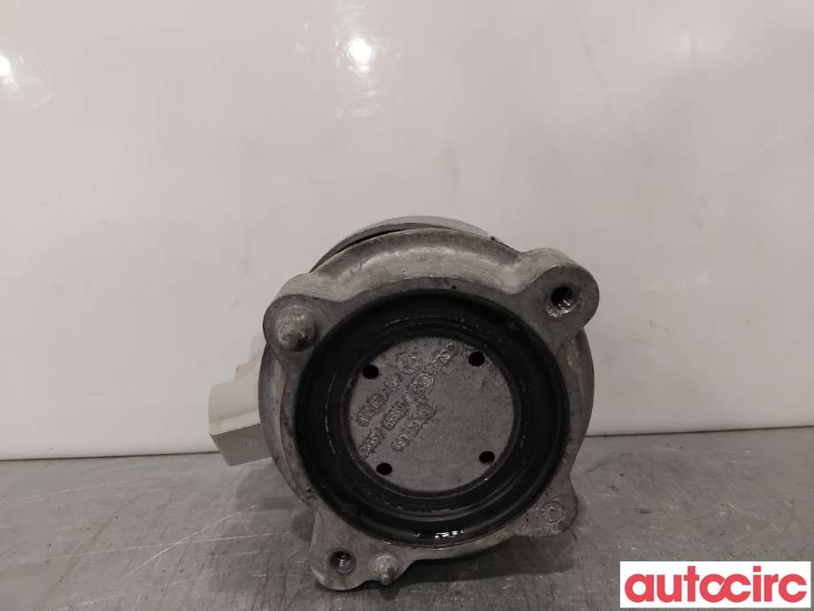 Motorfeste til Audi A8 2003-2010 (Type II)  (AUDI|4E0199381FK||4E0199381EH)