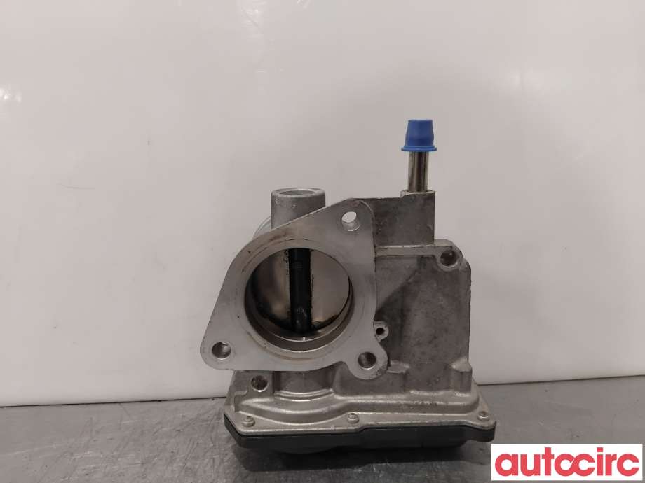 Spjeldhus til Toyota Yaris 2012-2014 (Type III, Fase 1)  (TOYOTA|2203047040||22030-47040)
