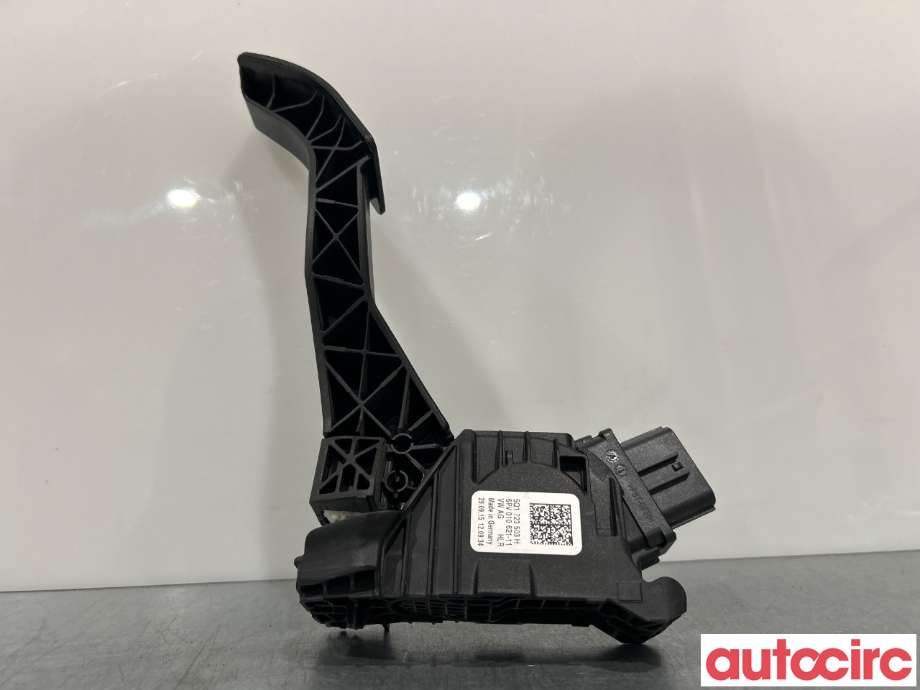 Pedal gass til VW Passat 2015-2019 (Fase 1) (B8) (B8) (VOLKSWAGEN|5Q1723503H)