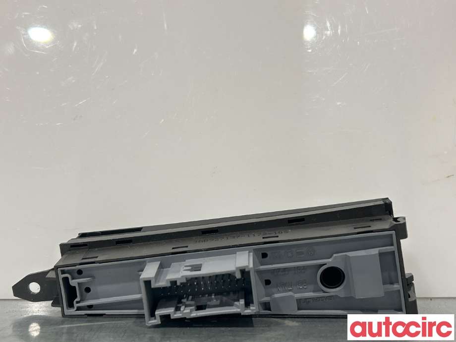 Bryter elektrisk håndbrekk/parkbrems til VW Passat 2011-2015 (B7) (B7) (VOLKSWAGEN|3AB927137|)