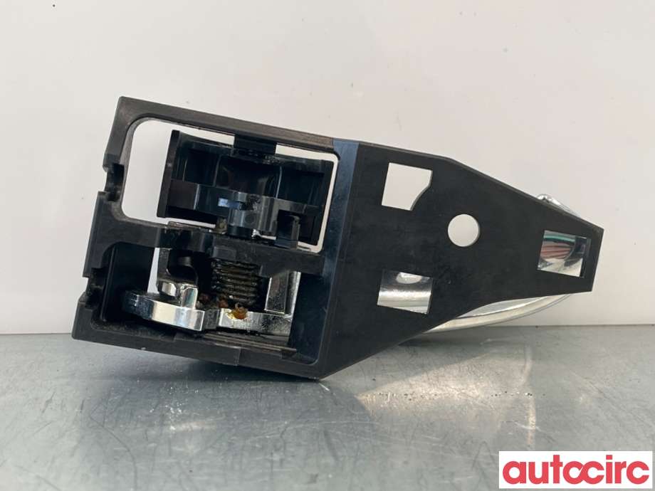Dørhåndtak inv høyre foran til Toyota RAV4 2009-2013 (Type III, Fase 2)  (TOYOTA|6920533090B0|)