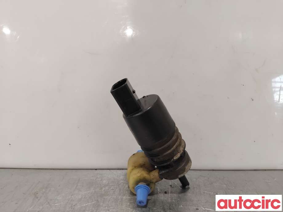 Spylerpumpe foran til VW Passat, 2011-2015 (B7) (B7) (VOLKSWAGEN|1K6955651)