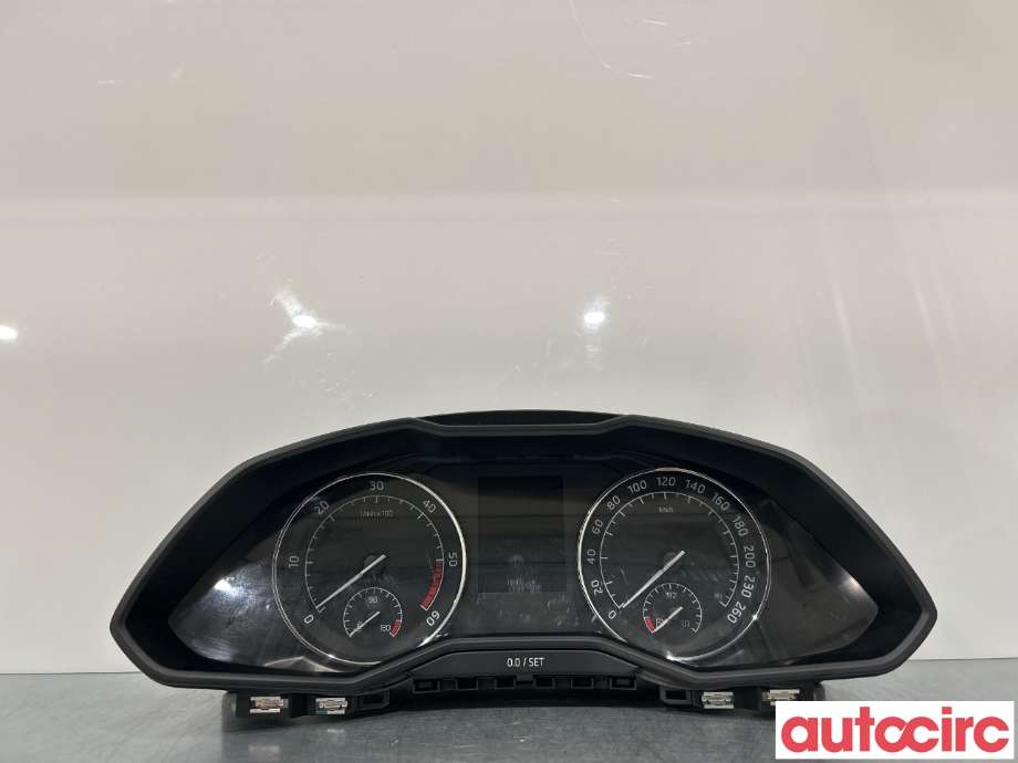 Instrumentpanel til Škoda Superb, 2015-->> (Type III)  (SKODA|3V0920751B)