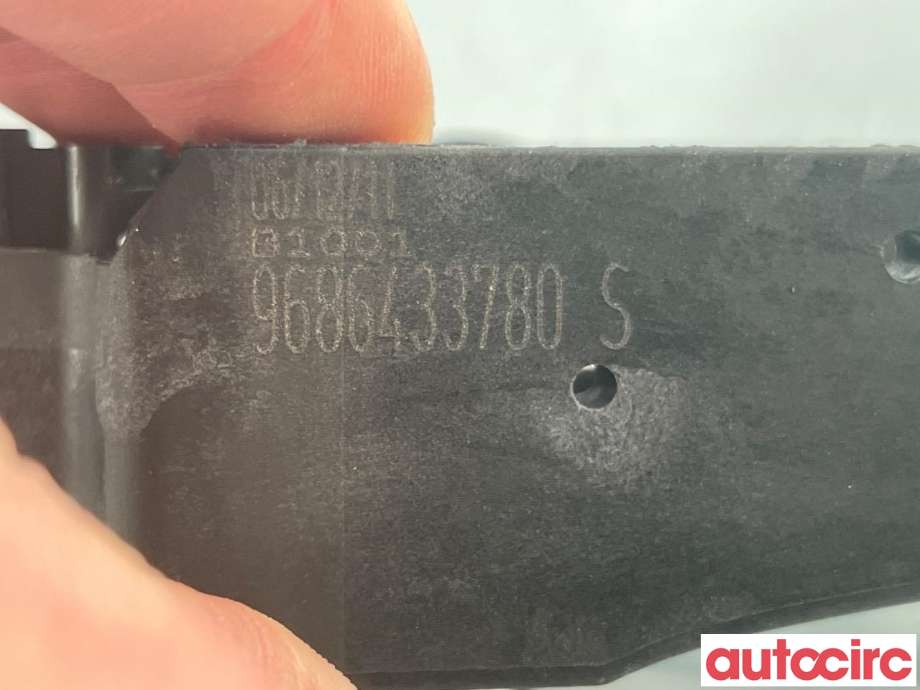 Dørhåndtak utv venstre bak til Peugeot 508 2011-2014 (Type I, Fase 1)  (PEUGEOT|1606874780|9109F7|967853221T)