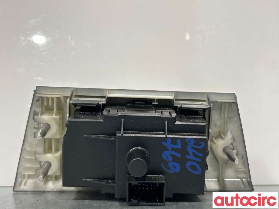 Bryter lys til BMW 3-Serie 2005-2011 (E90/E91/E92/E93) (E90/E91/E92/E93) (BMW|61319169404)