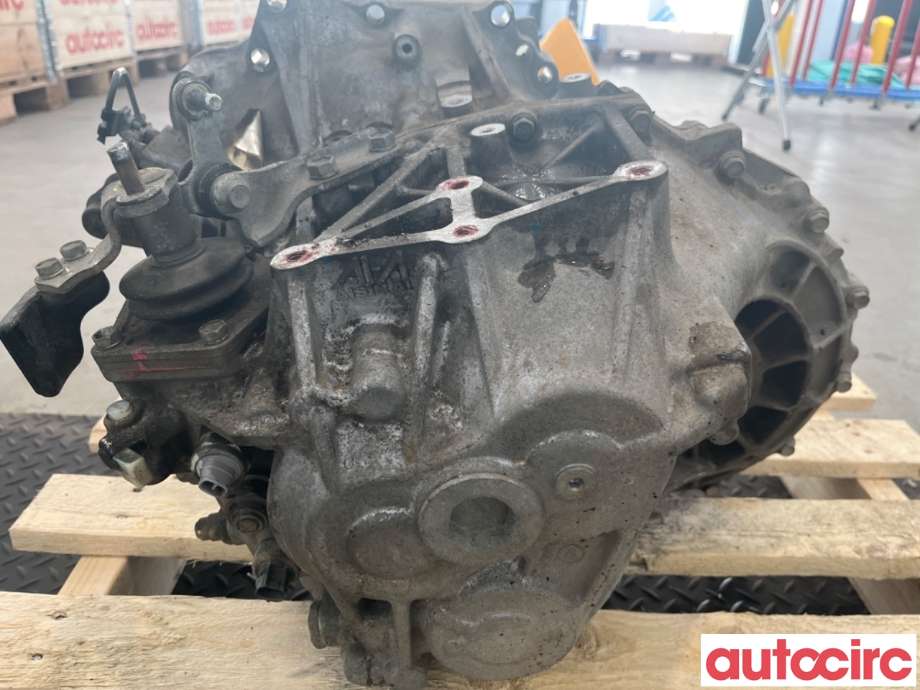 Girkasse manuell 6-trinn til Toyota Avensis 2009-2015 (Type III, Fase 1)  (TOYOTA|3030020A20|EA65|)