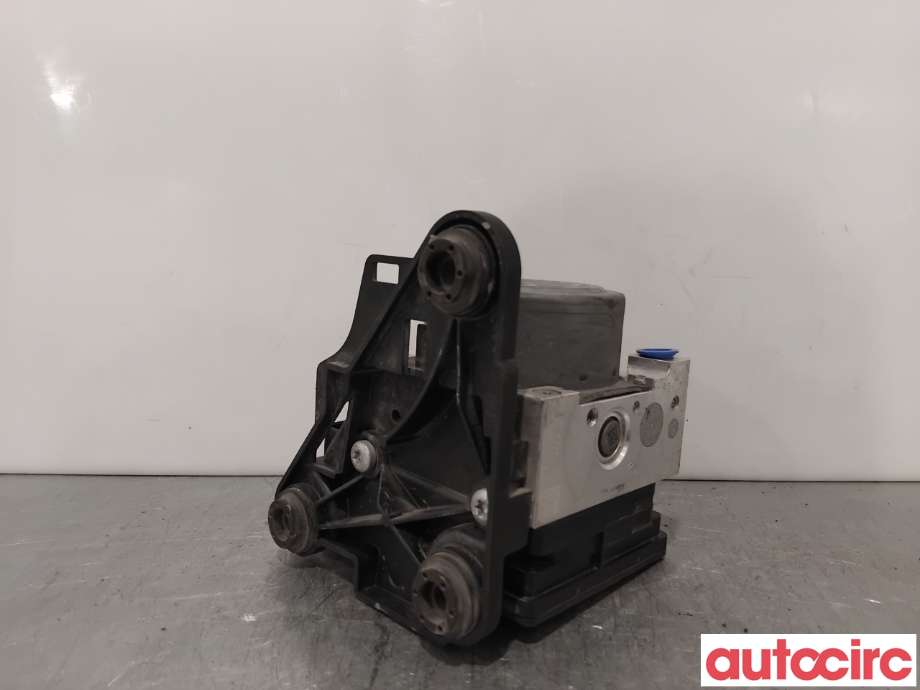 ABS sentral til VW Passat 2015-2019 (Fase 1) (B8) (B8) (VOLKSWAGEN|3Q0614517S|100915-43753)