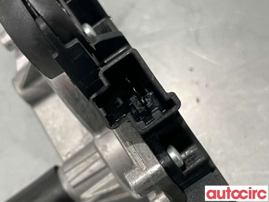 Viskermotor bakrute til Volvo V40 2012-2019  (VOLVO|31294492|0390201884)