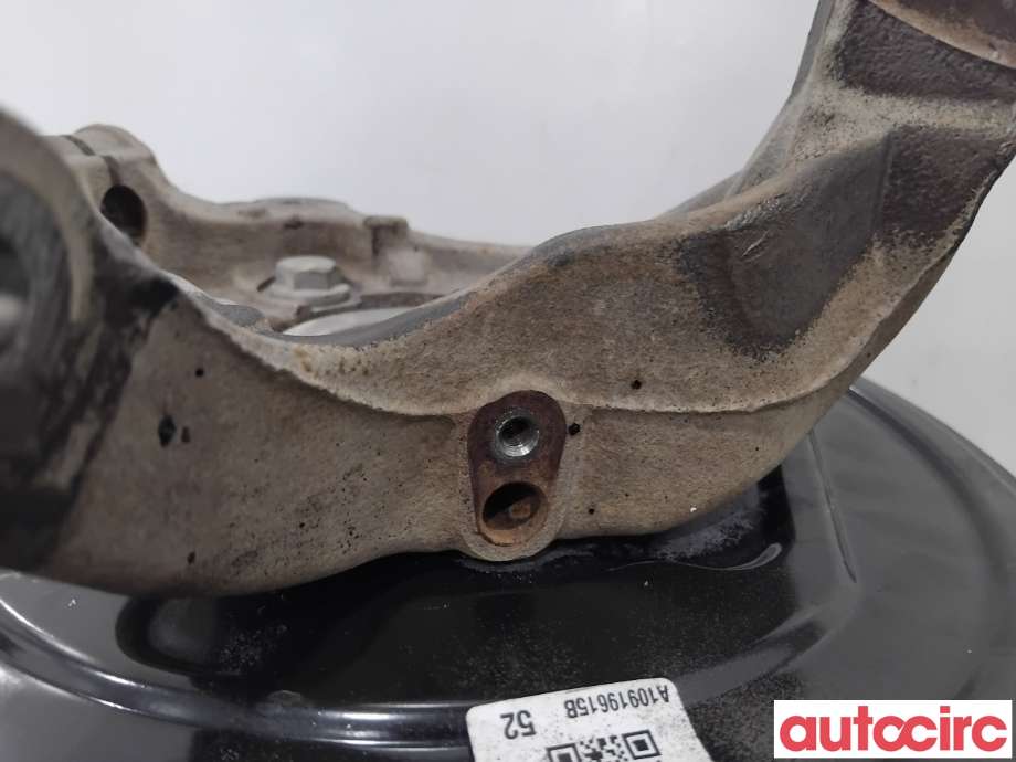 Hjulspindel høyre foran til Nissan Pulsar 2014-->>  (NISSAN|400141KK0A|)