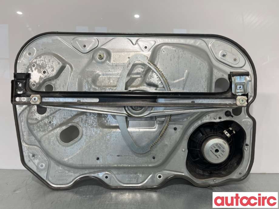 Ruteheis til Ford Kuga 2008-2012 (Type I)  (FORD|1738646||7M51R203A28DD)