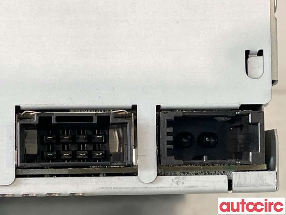 Bilstereo navigasjon til Audi A6 2005-2008 (Type III, Fase 1) (C6) (C6) (AUDI|4E091088PX|BE6364|4E0910887T)