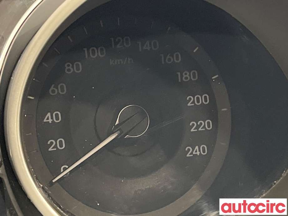 Instrumentpanel til Hyundai Veloster 2011-2015  (HYUNDAI|940132V750)