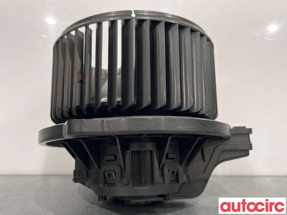 Varmeapparat motor til Hyundai Veloster 2011-2015  (HYUNDAI|971112V000)