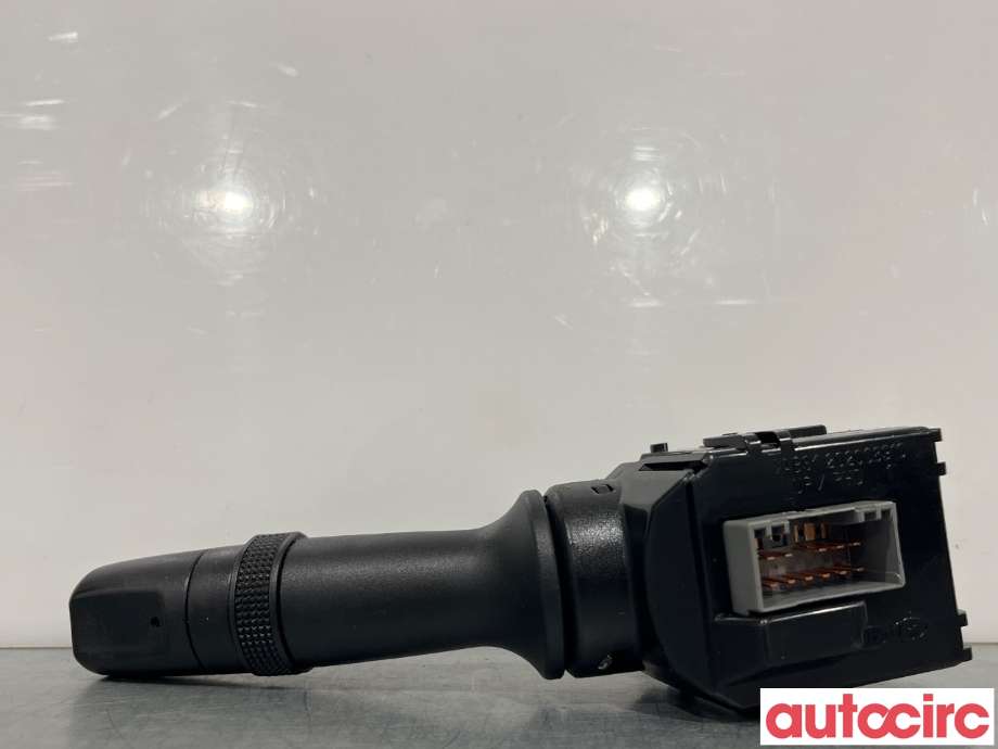 Bryter visker til Hyundai Veloster 2011-2015  (HYUNDAI|934202V560)