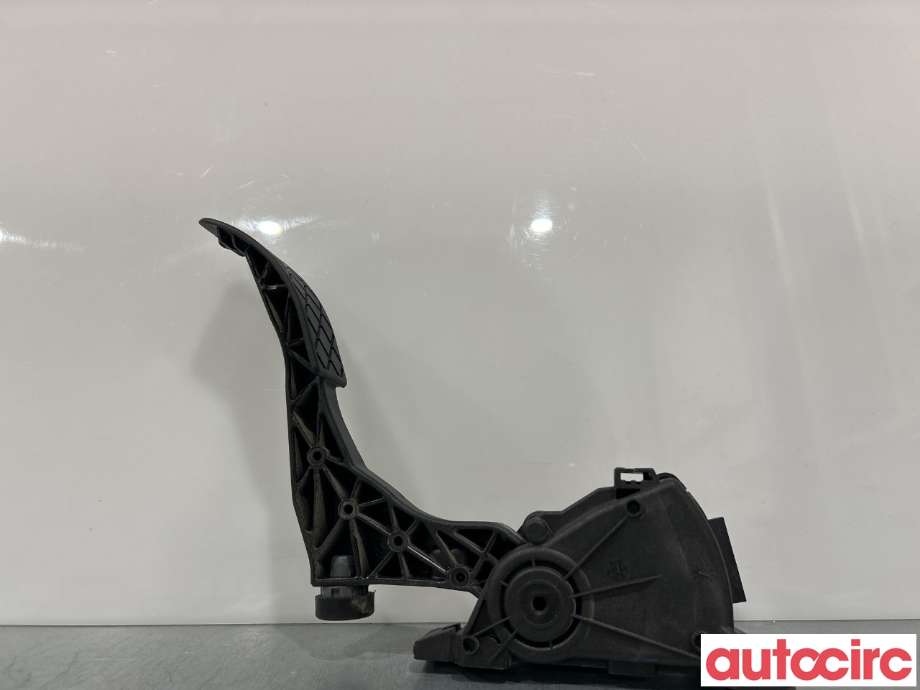 Pedal gass til VW Amarok 2016-2022 (Type I, Fase 2)  (VOLKSWAGEN|6Q1723503P)
