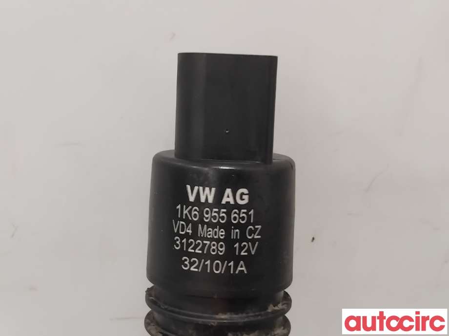 Spylerpumpe foran til VW Golf VI 2008-2012  (VOLKSWAGEN|1K6955651|)
