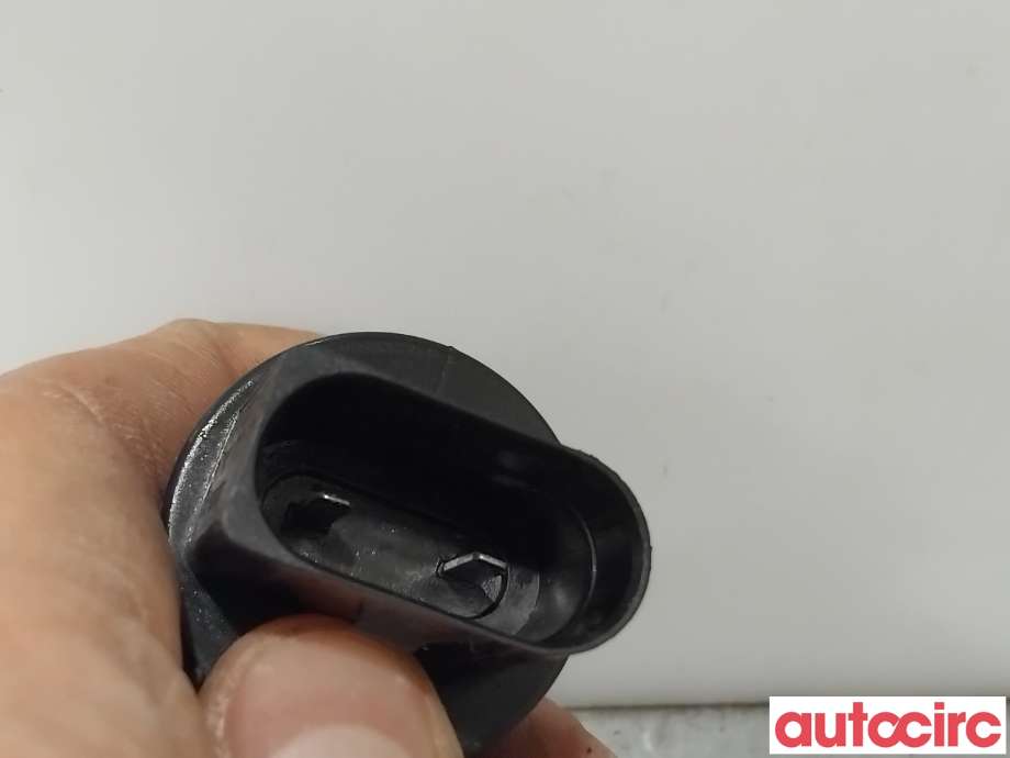 Diverse deler til VW Golf VI 2008-2012  (VOLKSWAGEN|7M0919376|)