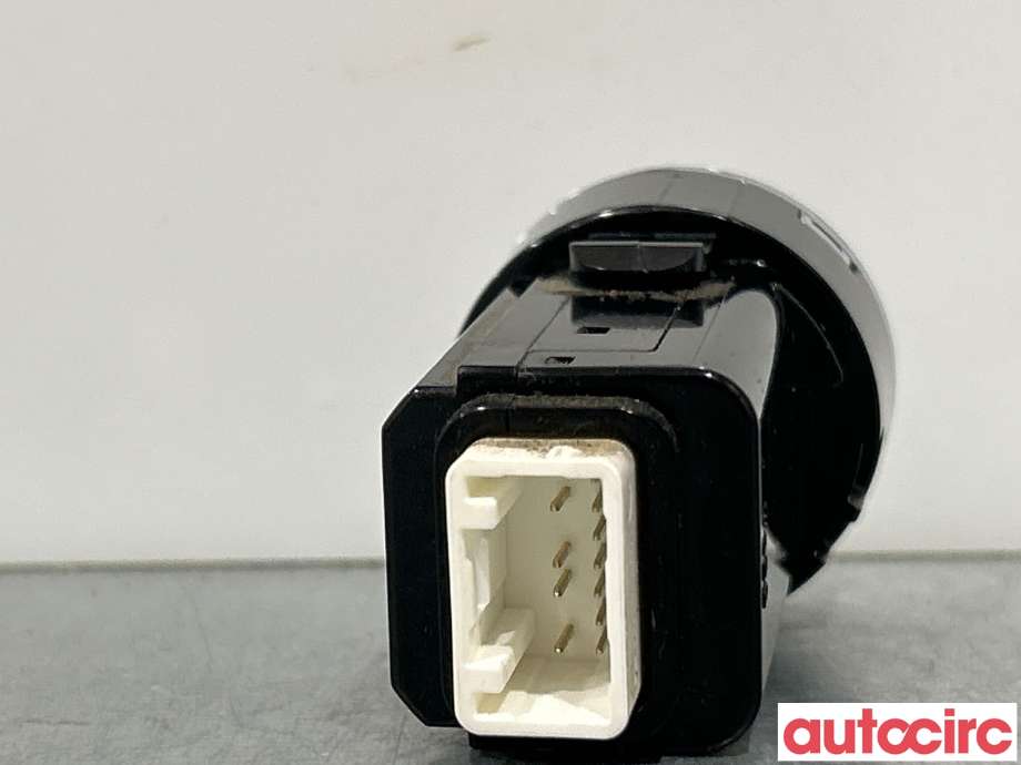 Bryter start/stopp til Isuzu D-Max 2017-2020 (Type II, Fase 2)  (ISUZU|8983247840)