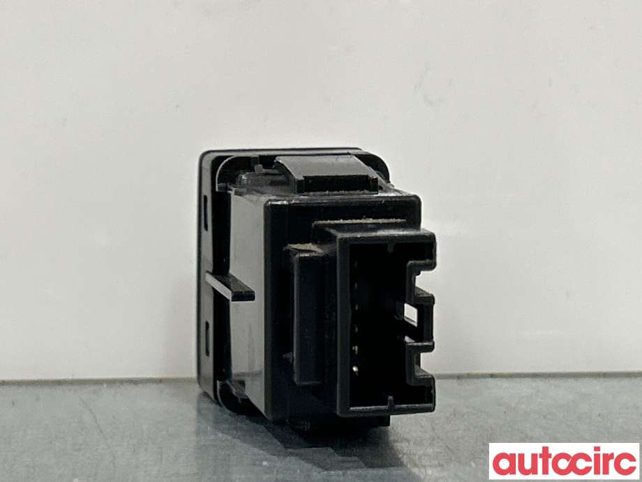 Bryter diverse til Isuzu D-Max 2017-2020 (Type II, Fase 2) (ISUZU|8983710560)