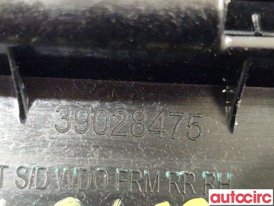 Diverse deler til Opel Astra K 2015-->>  (OPEL|39085719|39028475)