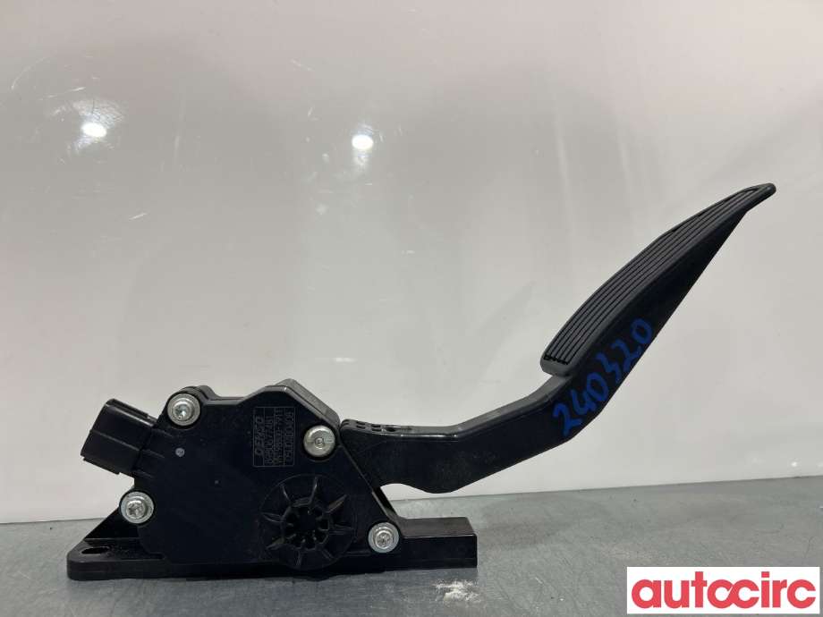 Pedal gass til Isuzu D-Max 2017-2020 (Type II, Fase 2)  (ISUZU|8980677481|)