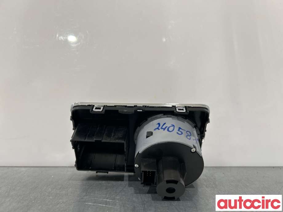 Bryter lys til Škoda Superb 2008-2015 (Type II)  (SKODA|3T0941431B)