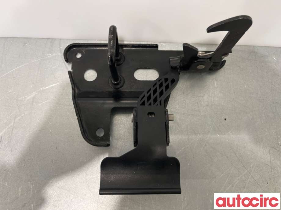 Diverse deler til Audi A6, 2005-2008 (Type III, Fase 1) (C6) (C6) (AUDI|4F0823480B)