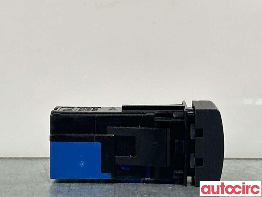 Bryter lys til Toyota Yaris 2014-2020 (Type III, Fase 2) (TOYOTA|8415315010)