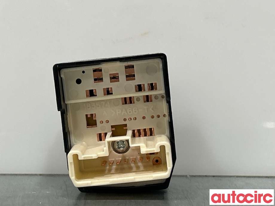 Bryter speil til Toyota Yaris 2014-2020 (Type III, Fase 2)  (TOYOTA|848700F010)