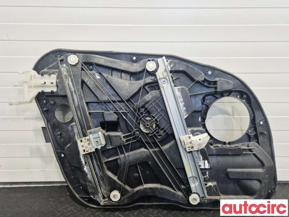 Ruteheis til Hyundai i40 2012-2017  (HYUNDAI|824813Z000||81320-3Z020)