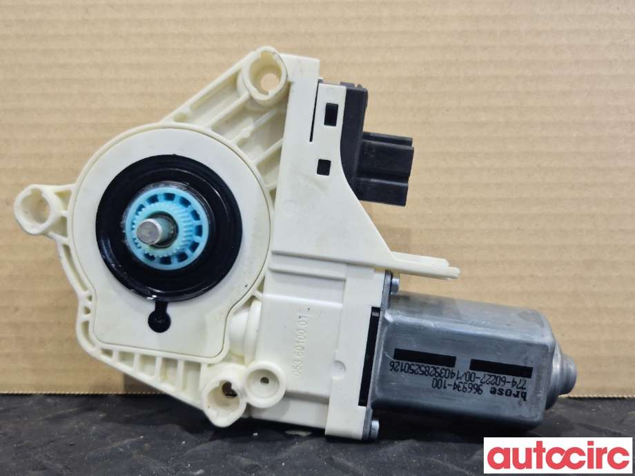 Ruteheis høyre foran til Audi Q5 2008-2012 (Type I, Fase 1)  (AUDI|8T0959802A|1101-965575-100)