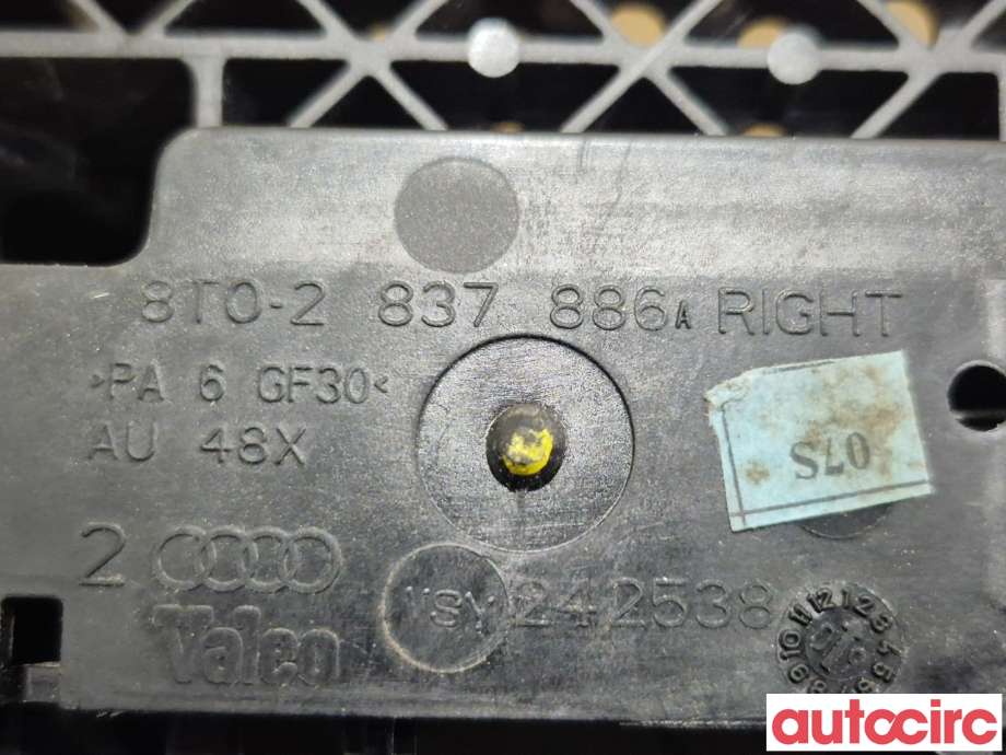 Dørhåndtak utv høyre foran til Audi Q5 2008-2012 (Type I, Fase 1) (AUDI|8T0837205A)