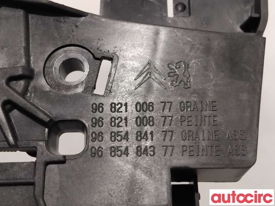 Dørhåndtak inv høyre til Peugeot Partner 2015-2019 (Type II, Fase 2)  (PEUGEOT|9144F2|8685484177|98120933XT)