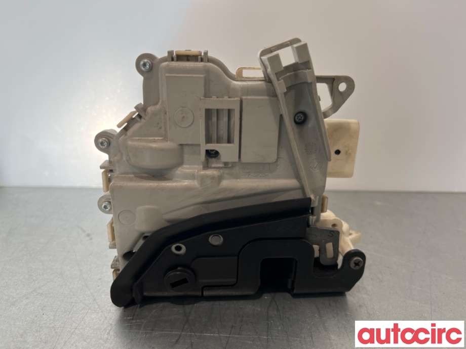 Låsekasse venstre bak til Audi A4, Allroad 2009-2016 (Type I) (B8) (B8) (AUDI|8K0839015C||8K0839015F)