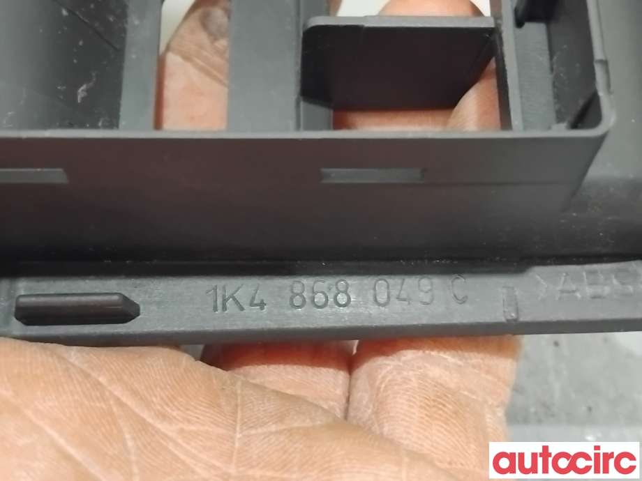Diverse deler til VW Golf V, Combi 2003-2008  (VOLKSWAGEN|1K4868049C|)