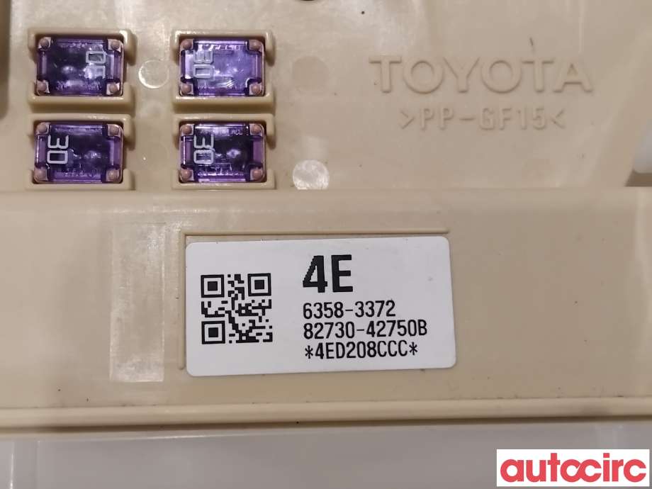 Sikringsboks til Toyota RAV4 2013-2015 (Type IV, Fase 1)  (TOYOTA|8273042750|6358-3372|82730-42750)