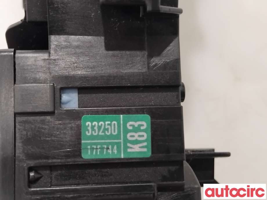 Bryter blink til Toyota RAV4 2013-2015 (Type IV, Fase 1)  (TOYOTA|8414033250||33250)