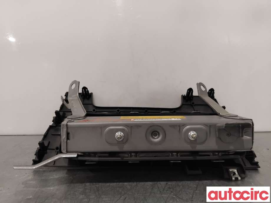 Airbag kne til Toyota RAV4 2013-2015 (Type IV, Fase 1)  (TOYOTA|7390042031C0|)