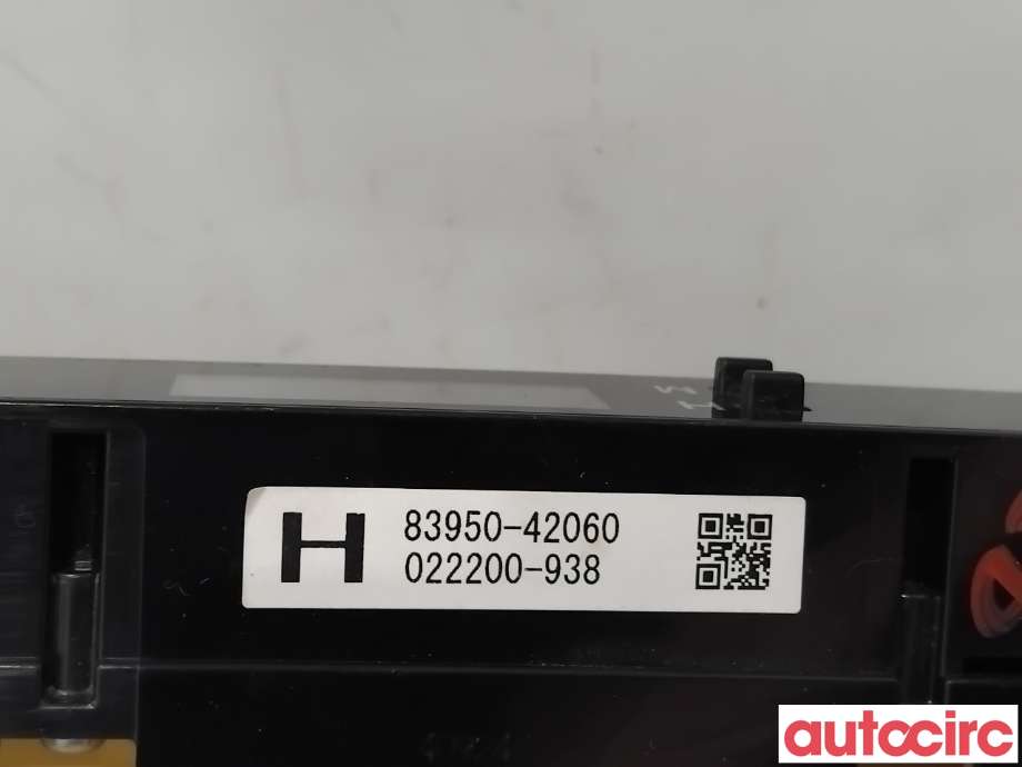 Bryter nødblink til Toyota RAV4 2013-2015 (Type IV, Fase 1)  (TOYOTA|8395042060|022200-938|83950-42060)