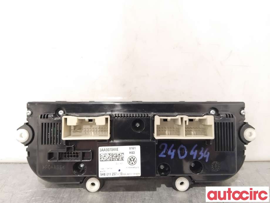 Varmeapparat betjening til VW Passat 2011-2015 (B7) (B7) (VOLKSWAGEN|3AA907044BD|5HB011257-13|3AA907044CM)