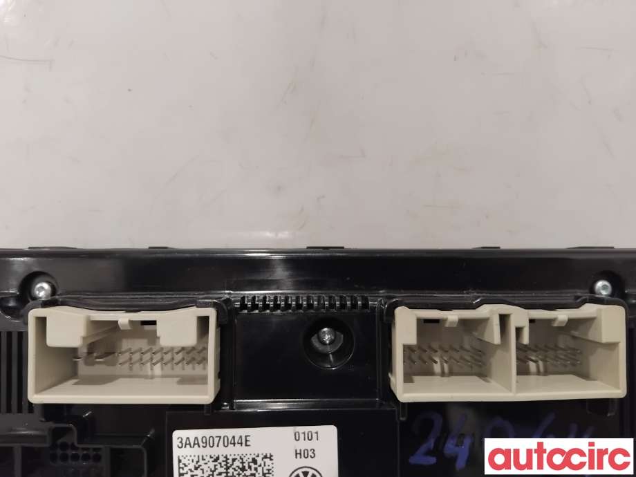 Varmeapparat betjening til VW Passat 2011-2015 (B7) (B7) (VOLKSWAGEN|3AA907044BD|5HB011257-13|3AA907044CM)