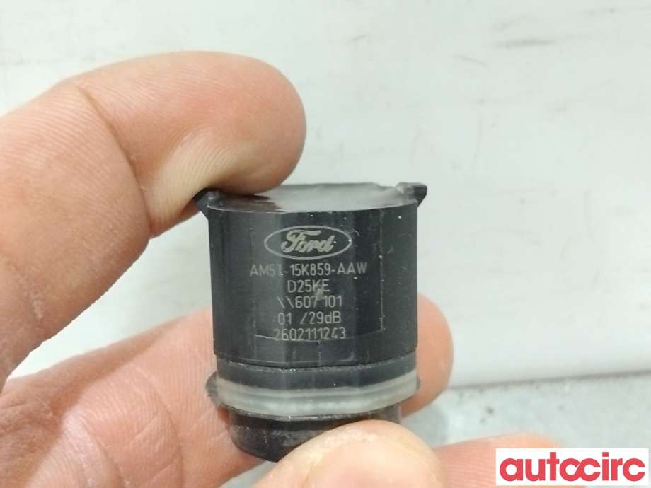 Parkeringssensor bak til Ford Focus 2011-2014 (Type III, Fase 1)  (FORD|2212315|607101|AM5T-15K859-AAW)