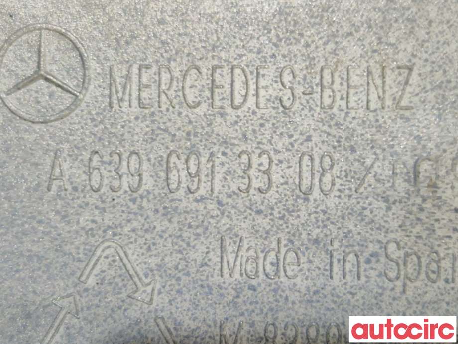 Kanalskjørt høyre til Mercedes Vito/Viano 2010-2014 (Fase 2) (W639) (W639) (MERCEDES|A6396913308)