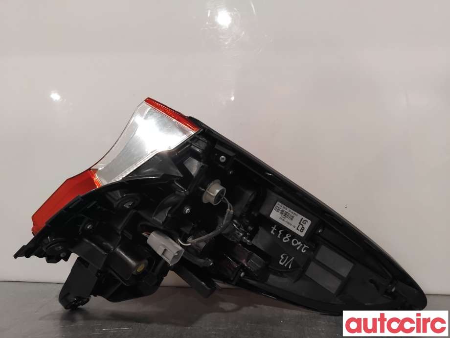 Baklykt venstre til Toyota C-HR 2016-->>  (TOYOTA|81561F4010||81560-F4010)