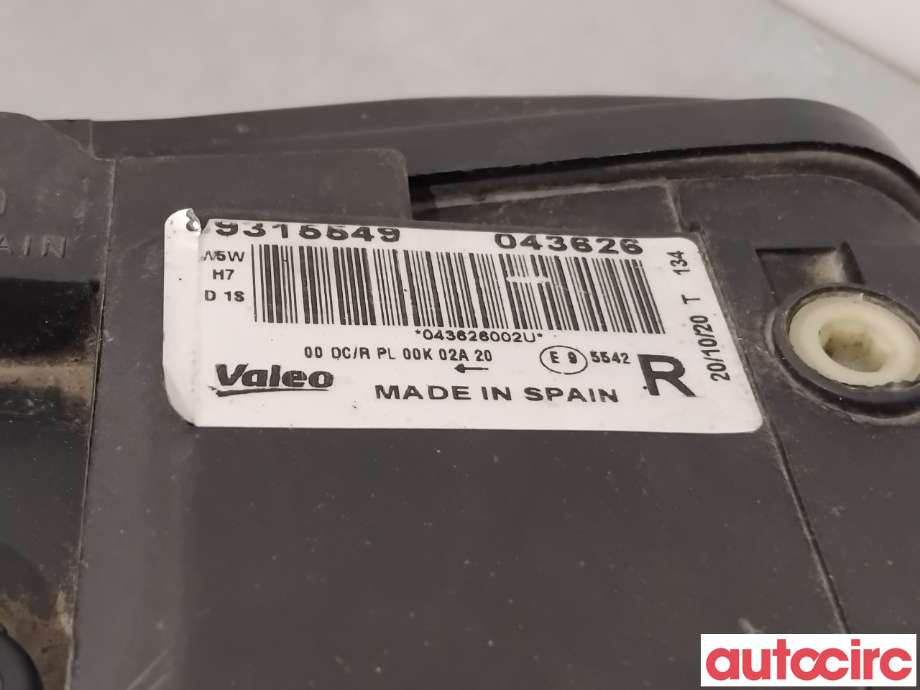 Frontlykt høyre xenon til VW Passat 2005-2010 (B6) (B6) (VOLKSWAGEN|3C0941754K|89316649|)